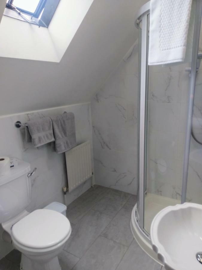 The Hollies Appartement Adare Buitenkant foto